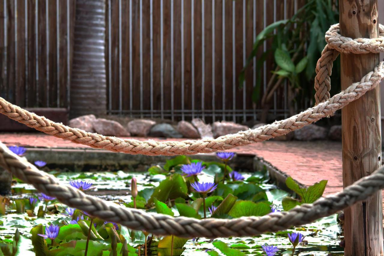 Hotel Tropiq Cairns Esterno foto