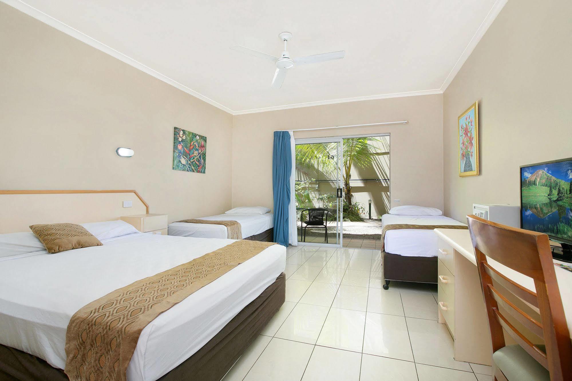 Hotel Tropiq Cairns Esterno foto